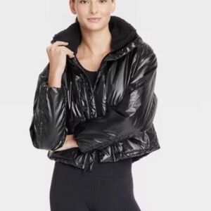 All in motion | size small | mid weight puffer jacket